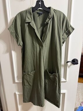 Banana Republic Olive Green Short Sleeve Dress